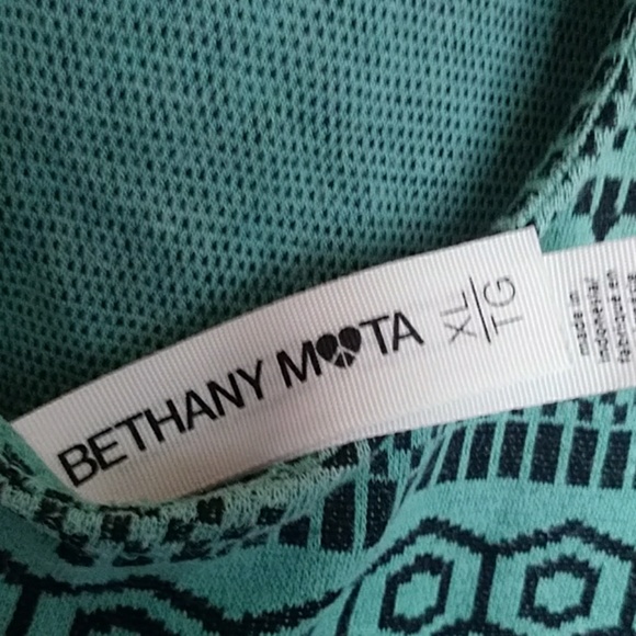 Bethany Mota sleeveless dress - Picture 3 of 3